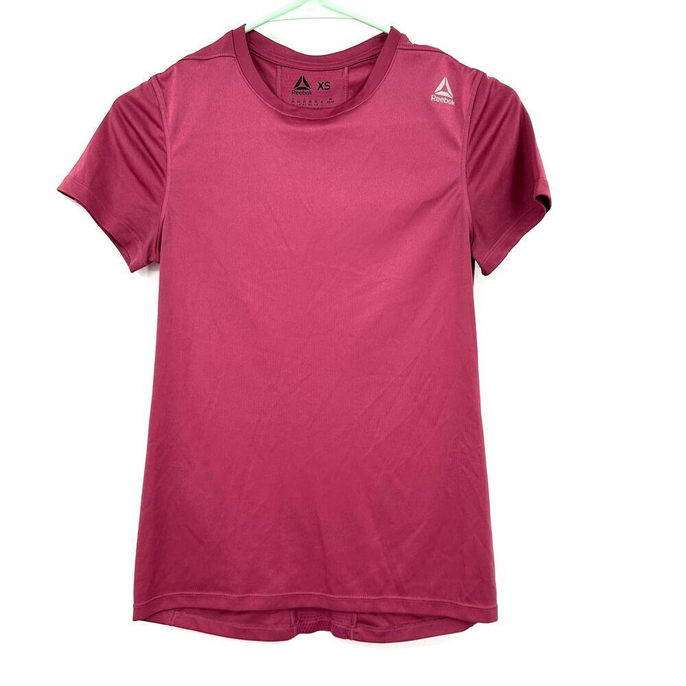 Reebok‎ Size XS Shirt Pink Speedwick Fitted Tee Workout Athleticwear Gym Running